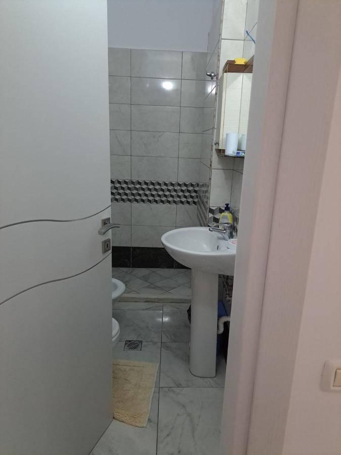 Aura Apartment Vlorë Exterior foto