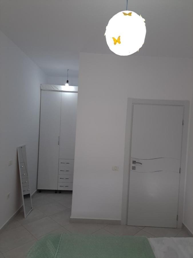 Aura Apartment Vlorë Exterior foto